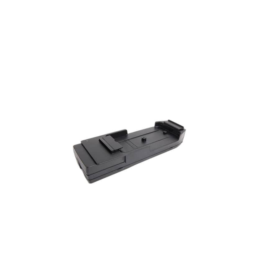 Genuine BMW Mini 84212199389 E60 E91 Snap-In Adapter, Basic IPHONE 4/4S (Inc. X1 20d ed, 520i & X1 28iX)
