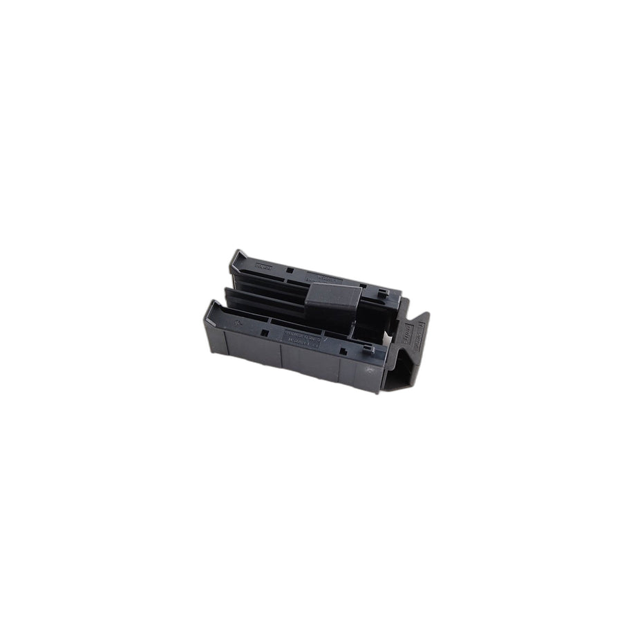 Genuine BMW 12527521517 E90 E65 E61 Socket Housing 88-POLIG (Inc. Z4 3.0i)