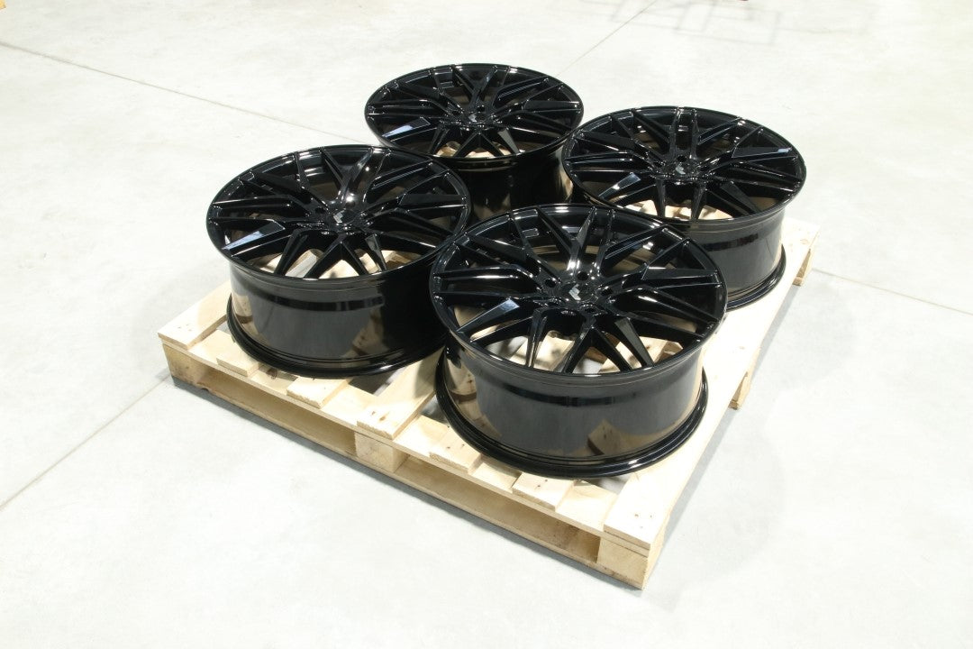 JR Wheels SET-JR#170 Set of JR28 21x9 ET35 5x120 Gloss Black