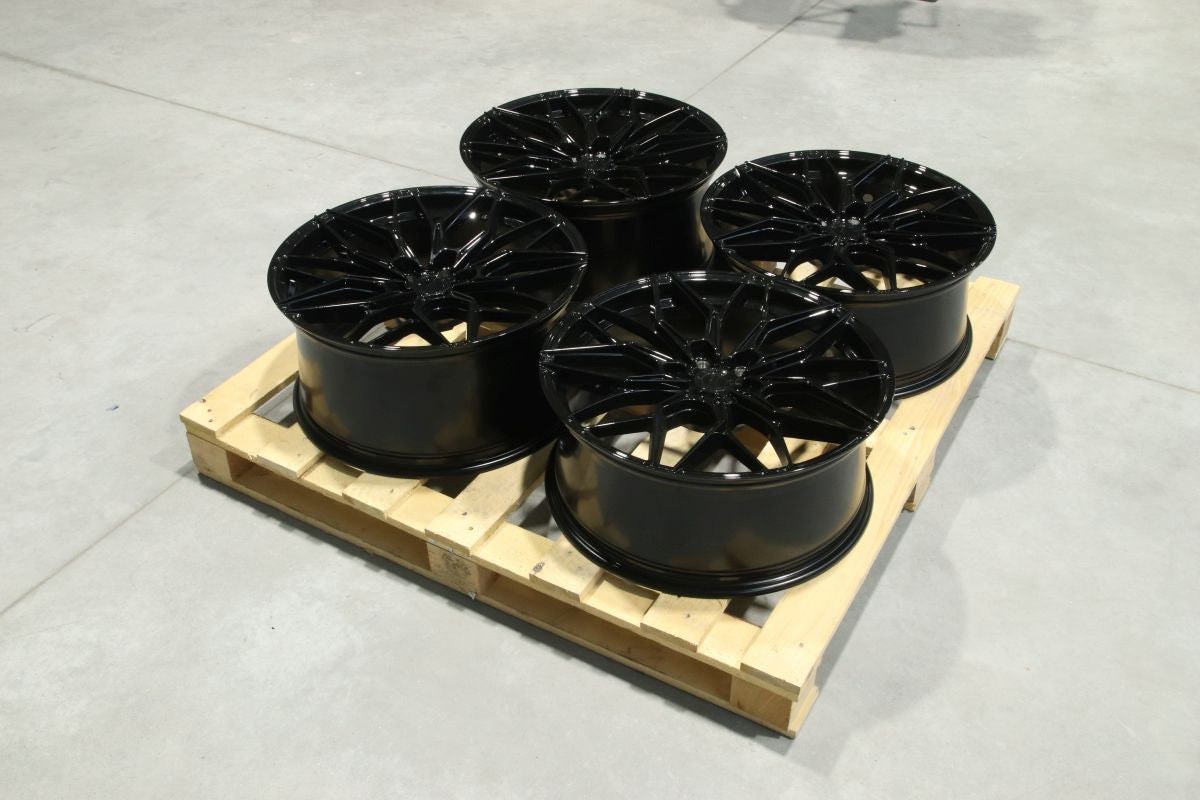 JR Wheels SET-JR#339 Set of JR46 20x8,5 ET38 + 20x9,5 ET28 5x112 Gloss Black