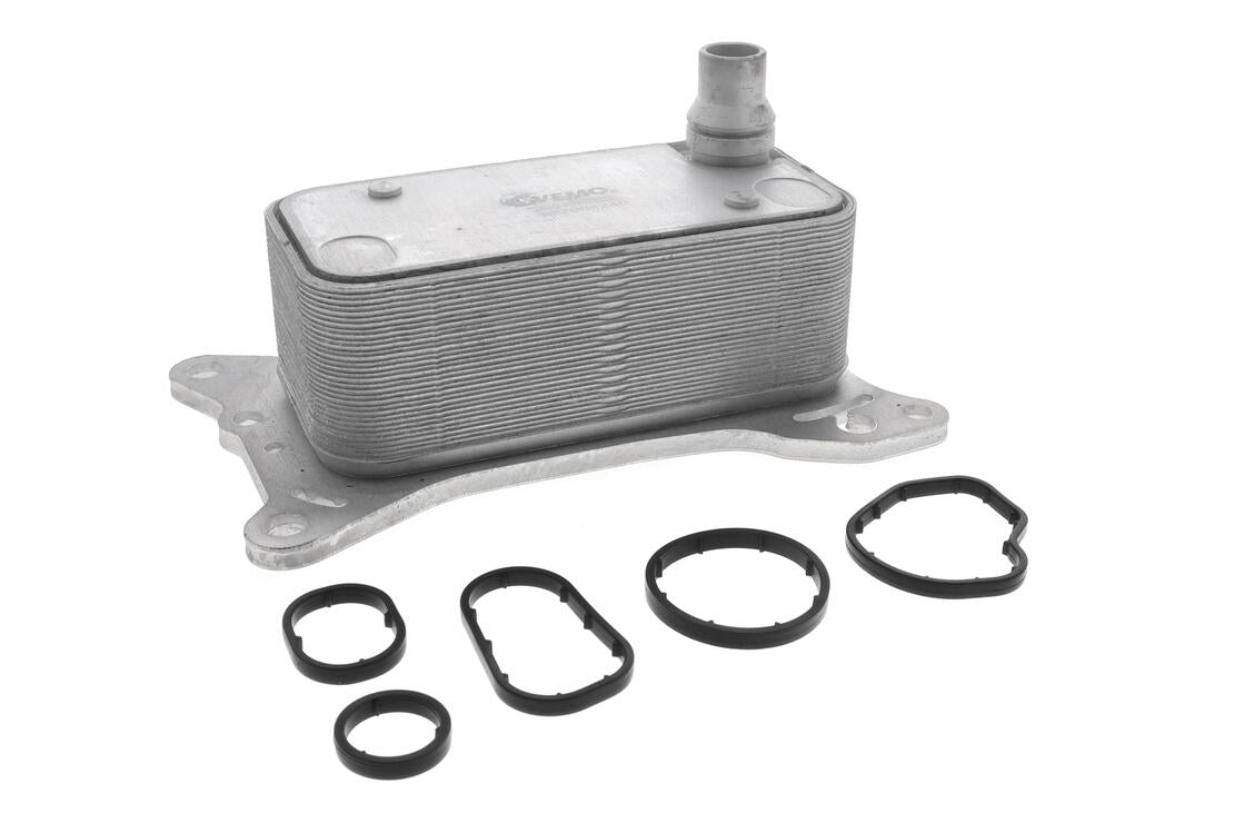 VEMO V30-60-1352 Oil Cooler, Engine Oil