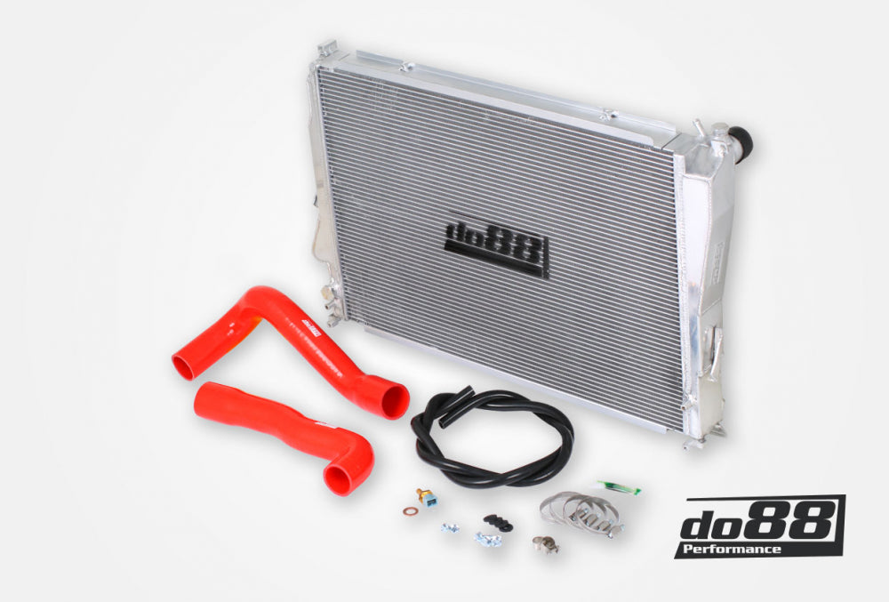 DO88 WC-310-R BMW M3 E46 Radiator Aluminum, Red hose