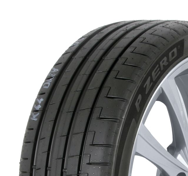 PIRELLI 26540R22LTPI106WPZ5EP Suv/4X4 Summer Tyreba72.0 Db