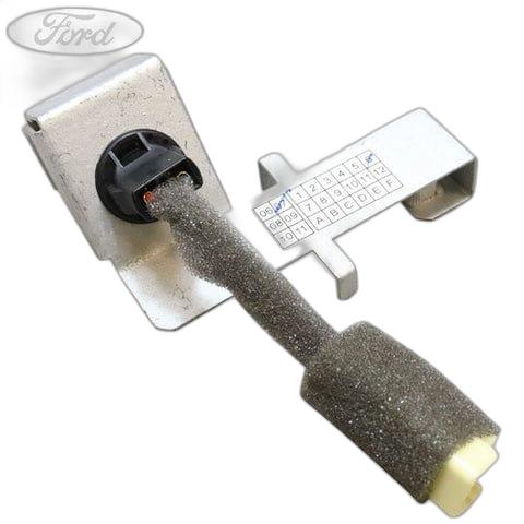 GENUINE FORD 1502831 RANGER N/S INTERIOR FOOT ROOM LIGHT LAMP 2008-2012