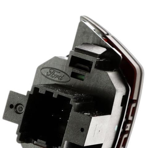 GENUINE FORD 1767567 FIESTA HAZARD LIGHT WARNING SWITCH