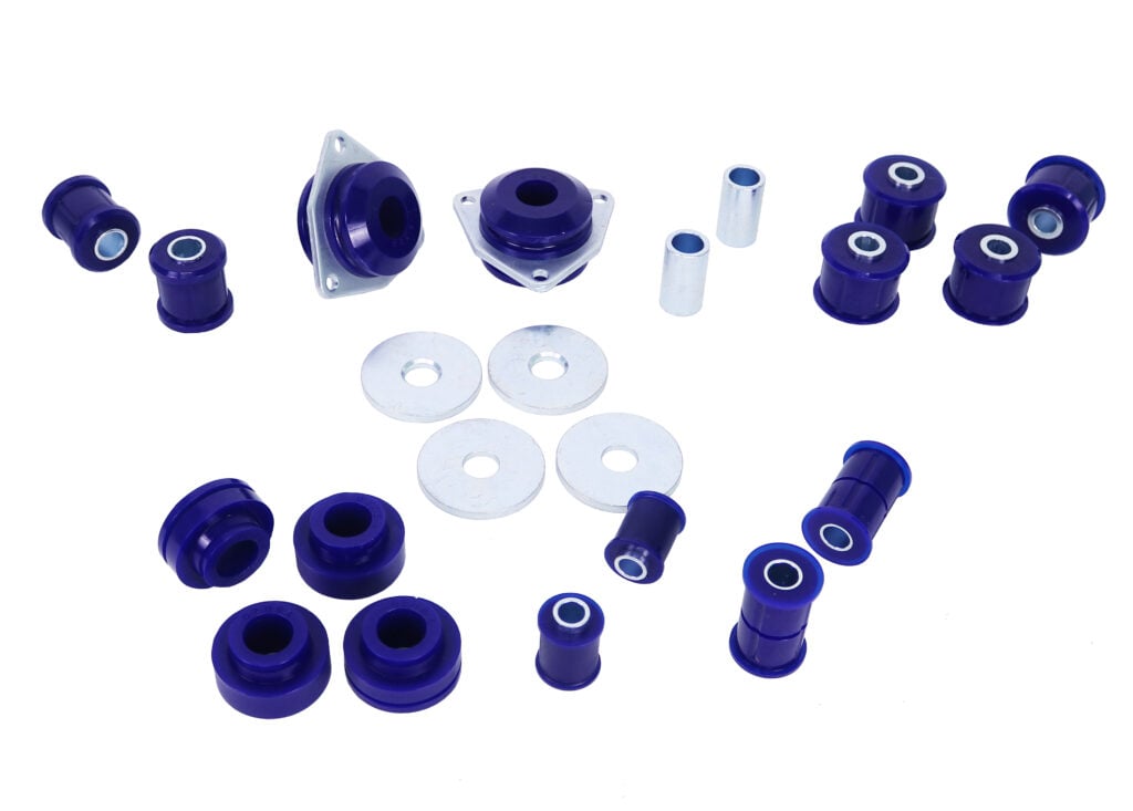 SuperPro KIT043BK Land Rover 110-130 Defender Front and Rear Essential Vehicle Kit