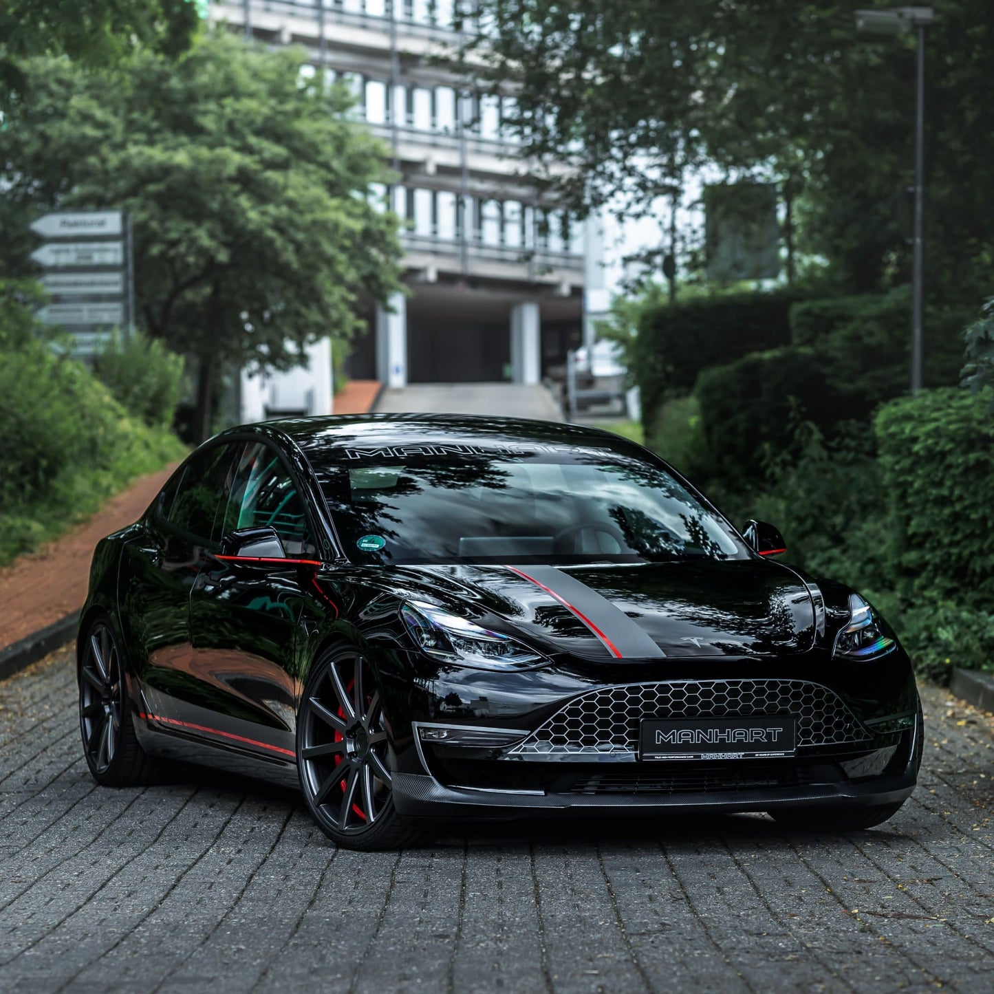 MANHART MHRTM31100 BARRACUDA RIM SET FOR TESLA MODEL 3 PLATINUM GREY