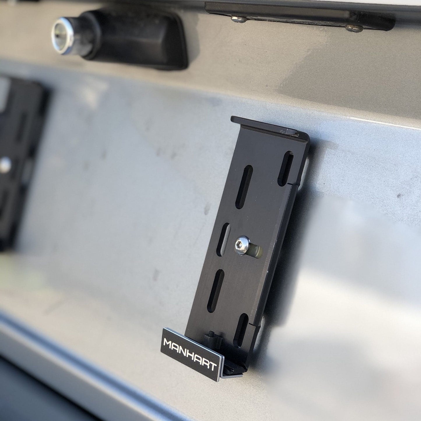 MANHART MH6KH33100 NUMBER PLATE HOLDER (1 PC.)