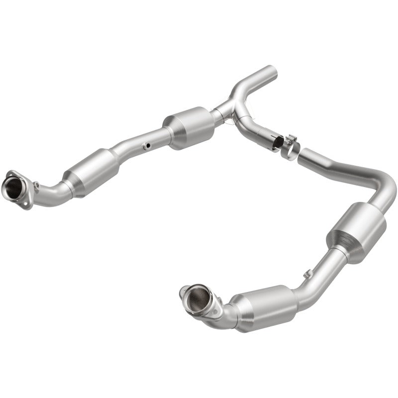 MagnaFlow Direct Fit Catalytic Converter OEM 07-08 Ford E-150