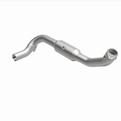 MagnaFlow 05-06 Lincoln Navigator 5.4L Direct Fit Catalytic Converter - Passenger Side