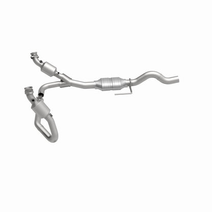 MagnaFlow Direct Fit Catalytic Converter 00-02 Dakota 3.9L