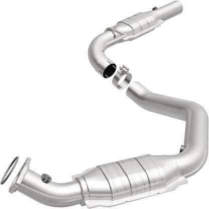 MagnaFlow Direct Fit Catalytic Converter 03-05 Express 2500 4.8L Driver Side