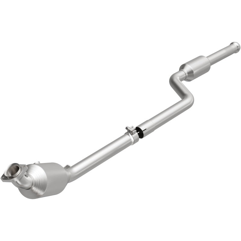 MagnaFlow 2011 C300 V6 3 OEM Underbody Direct Fit Converter