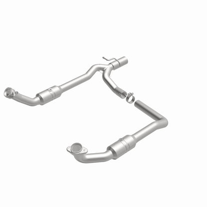 MagnaFlow Direct Fit Catalytic Converter 2009-2012 E-150 5.4 L Underbody