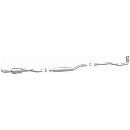 MagnaFlow Direct Fit Catalytic Converter 2008-2009 OUTLANDER 2.4 L Underbody