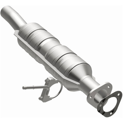 MagnaFlow Direct Fit Catalytic Converter 07-08 E-350 Super Duty 5.4 & 6.8 L OEM Underbody