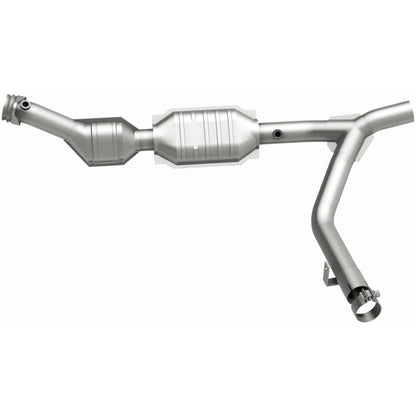 MagnaFlow Direct Fit Catalytic Converter 01 Ford Trucks 5.4L