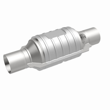 MagnaFlow Univ Cat Conv 2.5in Inlet/Outlet Ctr/Ctr Round 9in Body L x 5.125in W x 13in Overall L