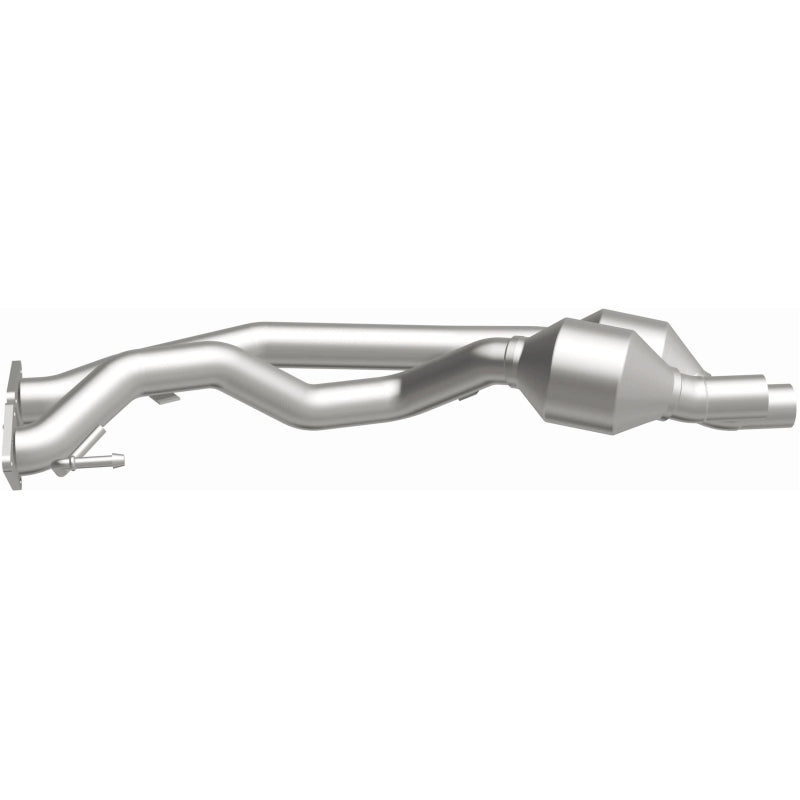 MagnaFlow Direct Fit Catalytic Converter 07-09 Audi Q7 3.6L Manifold