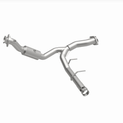 MagnaFlow Direct Fit Catalytic Converter 15-17 Ford Expedition V6 3.5 OEM Underbody
