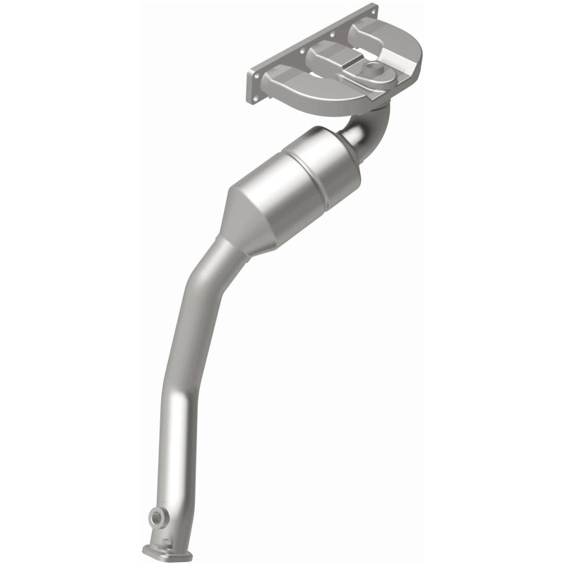 MagnaFlow Direct Fit Catalytic Converter BMW 5 01-03 front OEM