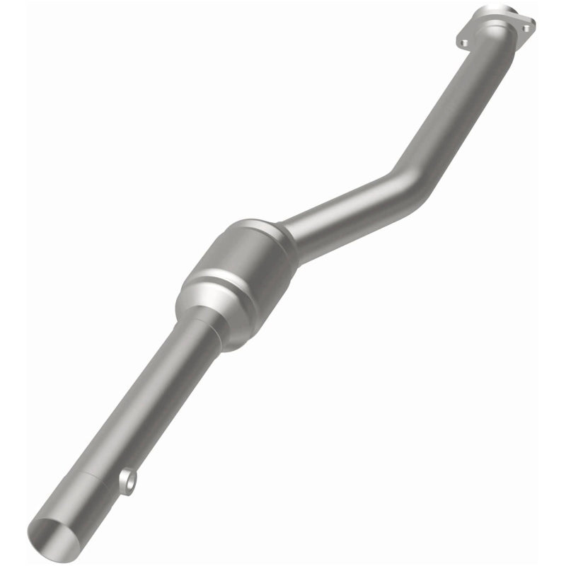 MagnaFlow Direct Fit Catalytic Converter 99-00 BMW 540i 4.4L PS Rear