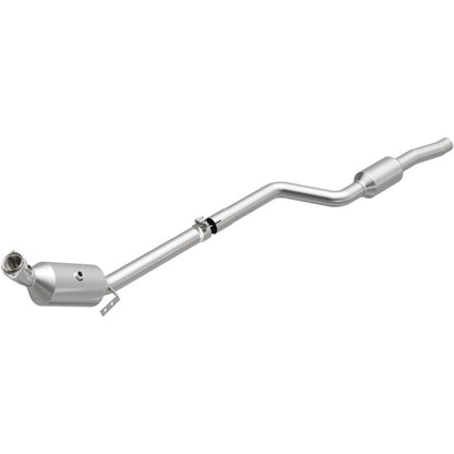 MagnaFlow 2011 C300 V6 3 OEM Underbody Direct Fit Converter