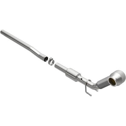 MagnaFlow Direct Fit Catalytic Converter 13-15 VW Beetle 2.0L / 14-15 VW Jetta/Passat 1.8L