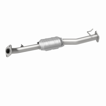 MagnaFlow Direct Fit Catalytic Converter 98-00 Toyota RAV4 2.0L