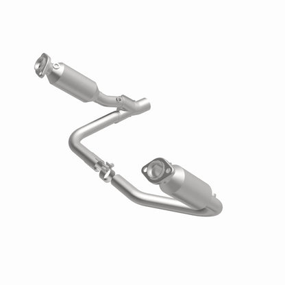 MagnaFlow Direct Fit Catalytic Converter California Grade 07-08 Dodge Durango 3.7L