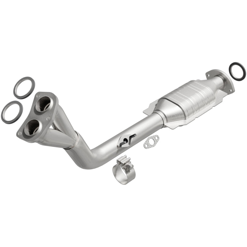 MagnaFlow Direct Fit Catalytic Converter 96-00 Toyota 4 Runner 2.7