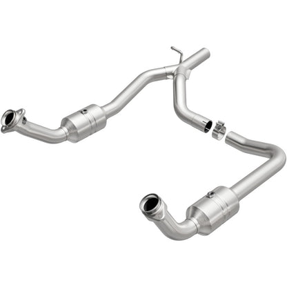 MagnaFlow Direct Fit Catalytic Converter 2009-2014 E-150 4.6 L Underbody