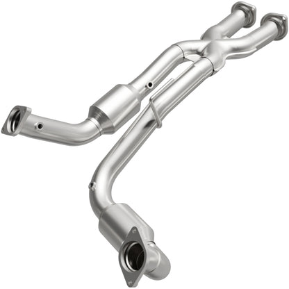 MagnaFlow Direct Fit Catalytic Converter 06-10 Jeep Grand Cherokee 6.1L