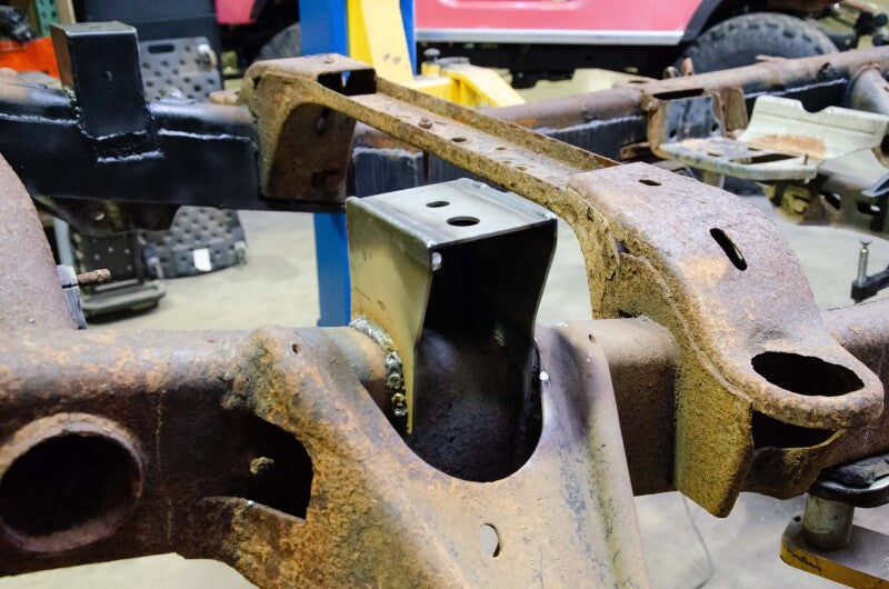 Rustbuster Front Bed Mount Left Side