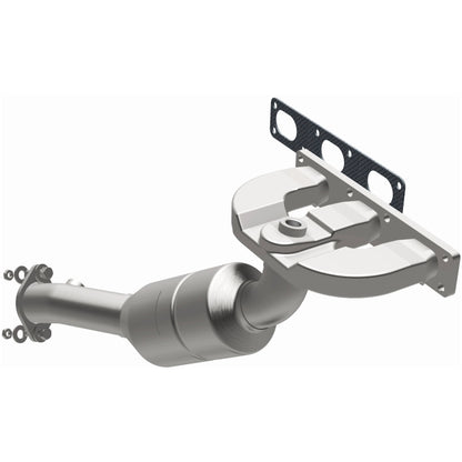 MagnaFlow Direct Fit Catalytic Converter BMW 5 01-03 Rear OEM
