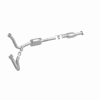 MagnaFlow Direct Fit Catalytic Converter 96-97 Ford Aerostar 4.0L