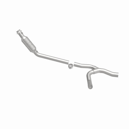 MagnaFlow Direct Fit Catalytic Converter 04-05 Dodge RAM 1500 Pickup 3.7L (Inc 4WD 4.7L) P/S