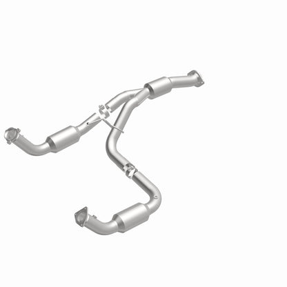 MagnaFlow 12-17 Chevrolet Express 3500 6.0L Direct Fit Converter