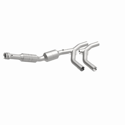 MagnaFlow Direct Fit Catalytic Converter 05-07 Ford E150 4.6L Passenger Side
