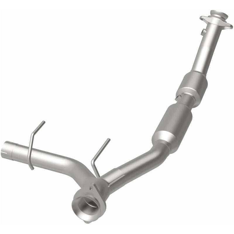 MagnaFlow 03-04 Ford Expedition 5.4L Direct Fit Converter