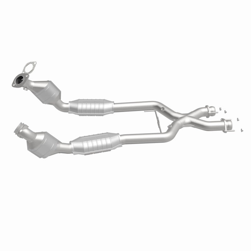 MagnaFlow Direct Fit Catalytic Converter 96-98 4.6L *California*