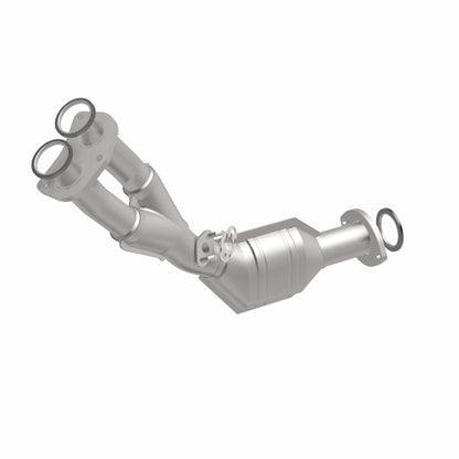 MagnaFlow Direct Fit Catalytic Converter 01-04 Toyota Tacoma 2.7L fr