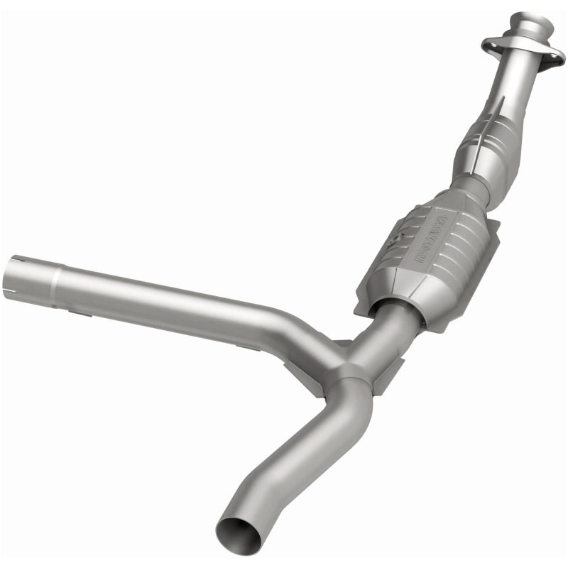 MagnaFlow Direct Fit Catalytic Converter 01-04 Ford F-150 4.2L 2wd