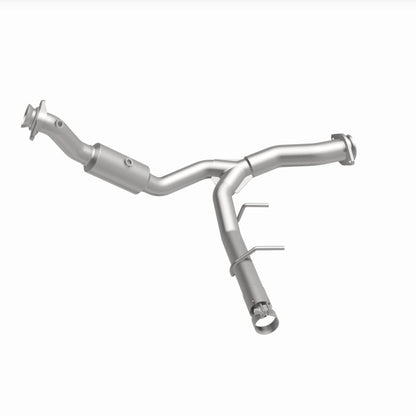 MagnaFlow Direct Fit Catalytic Converter 15-17 Ford Expedition V6 3.5 OEM Underbody