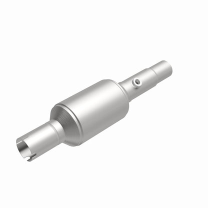 MagnaFlow Direct Fit Catalytic Converter 96-98 Jeep Grand Cherokee Underbody