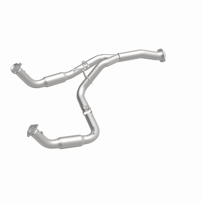 MagnaFlow 2011 Chevrolet Silverado 2500 HD 6.0L Direct Fit Converter