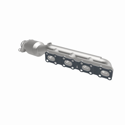 MagnaFlow 2004 Nissan Titan 5.6L Direct Fit Converter