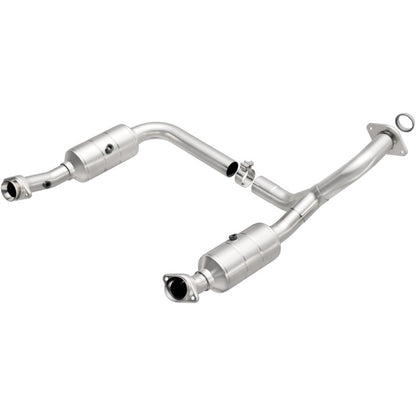 MagnaFlow DF Cat Conv 06-09 Ford Explorer/06-10 Mercury Mountaineer 4.6L Y-Pipe Assembly (49 State)