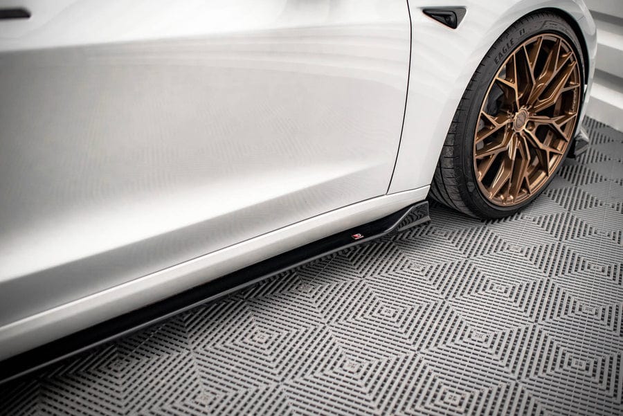 Maxton Design Tesla Model 3 Side Skirts Diffusers V.2