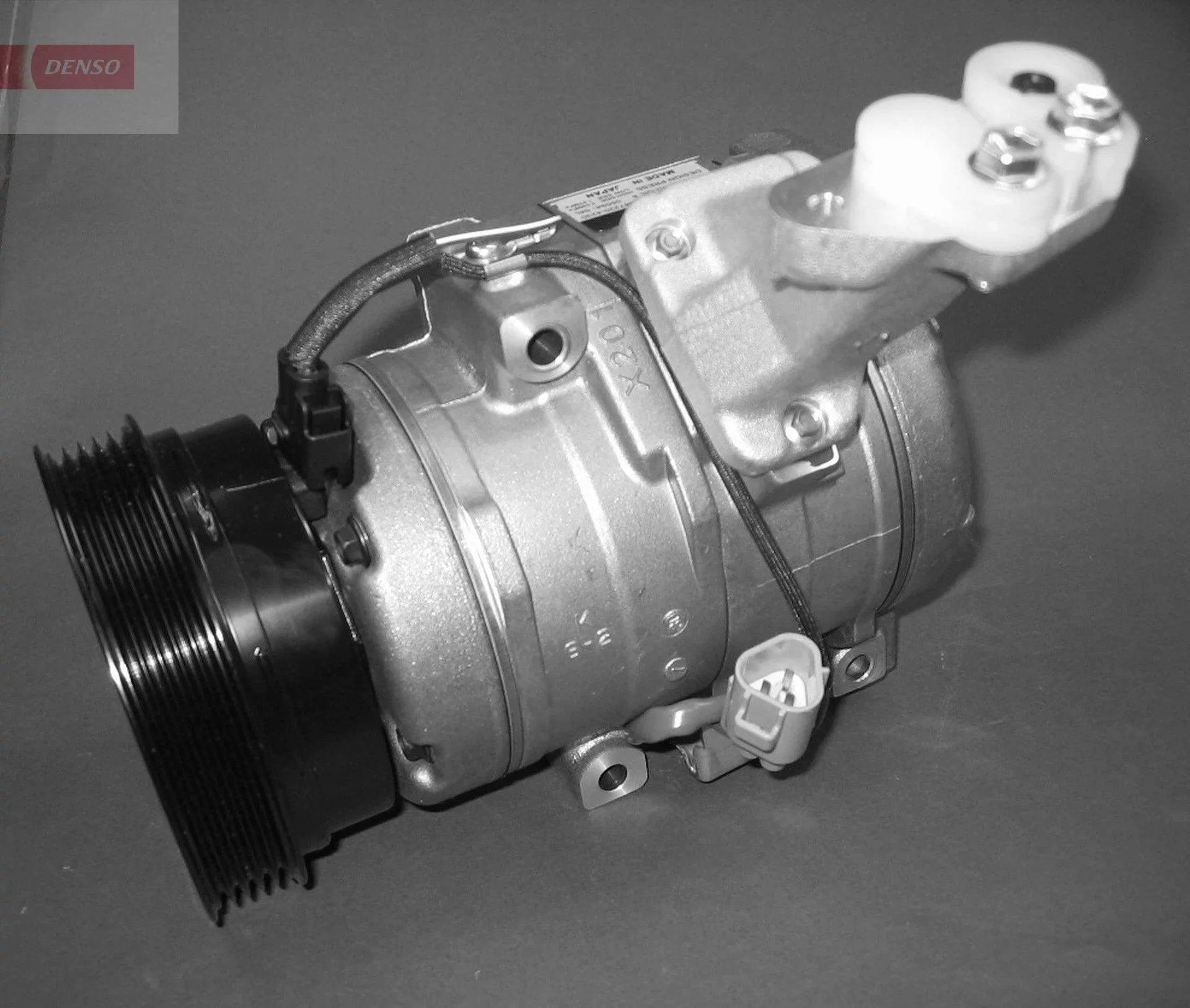 DENSO DCP50223 Compressor, Air Conditioning for Toyota Avensis Verso (M2)